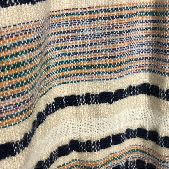 American Eagle White Tan Black Striped Open Front Fringe Poncho Size O/S - Picture 10 of 15